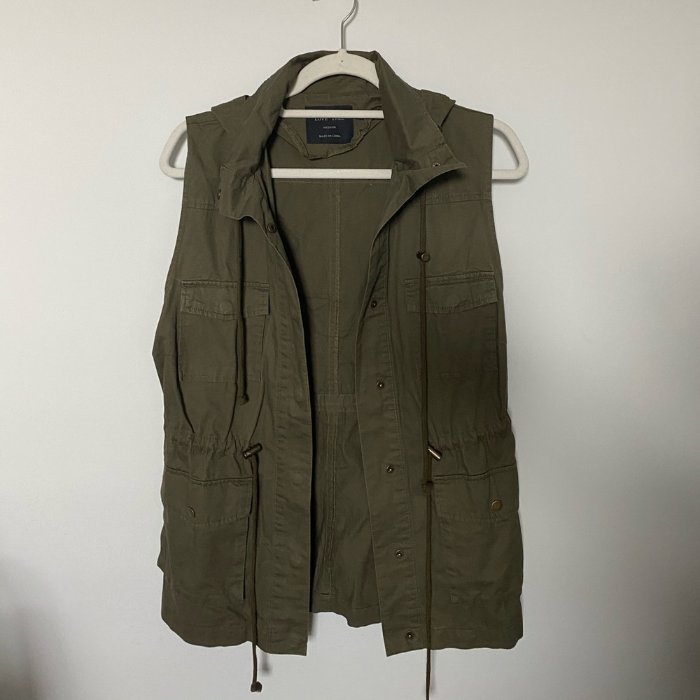 OLIVE GREEN VEST